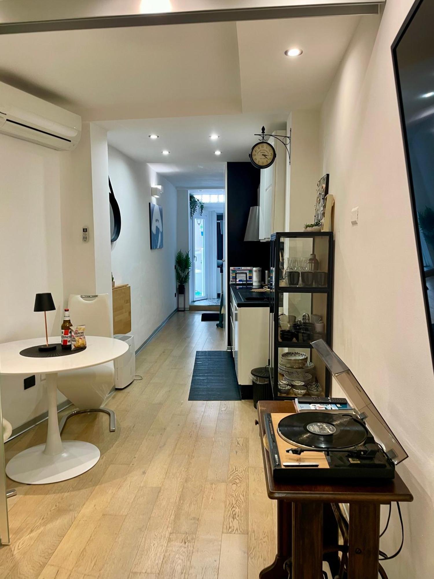 칼리아리 Edo'S House 아파트 외부 사진